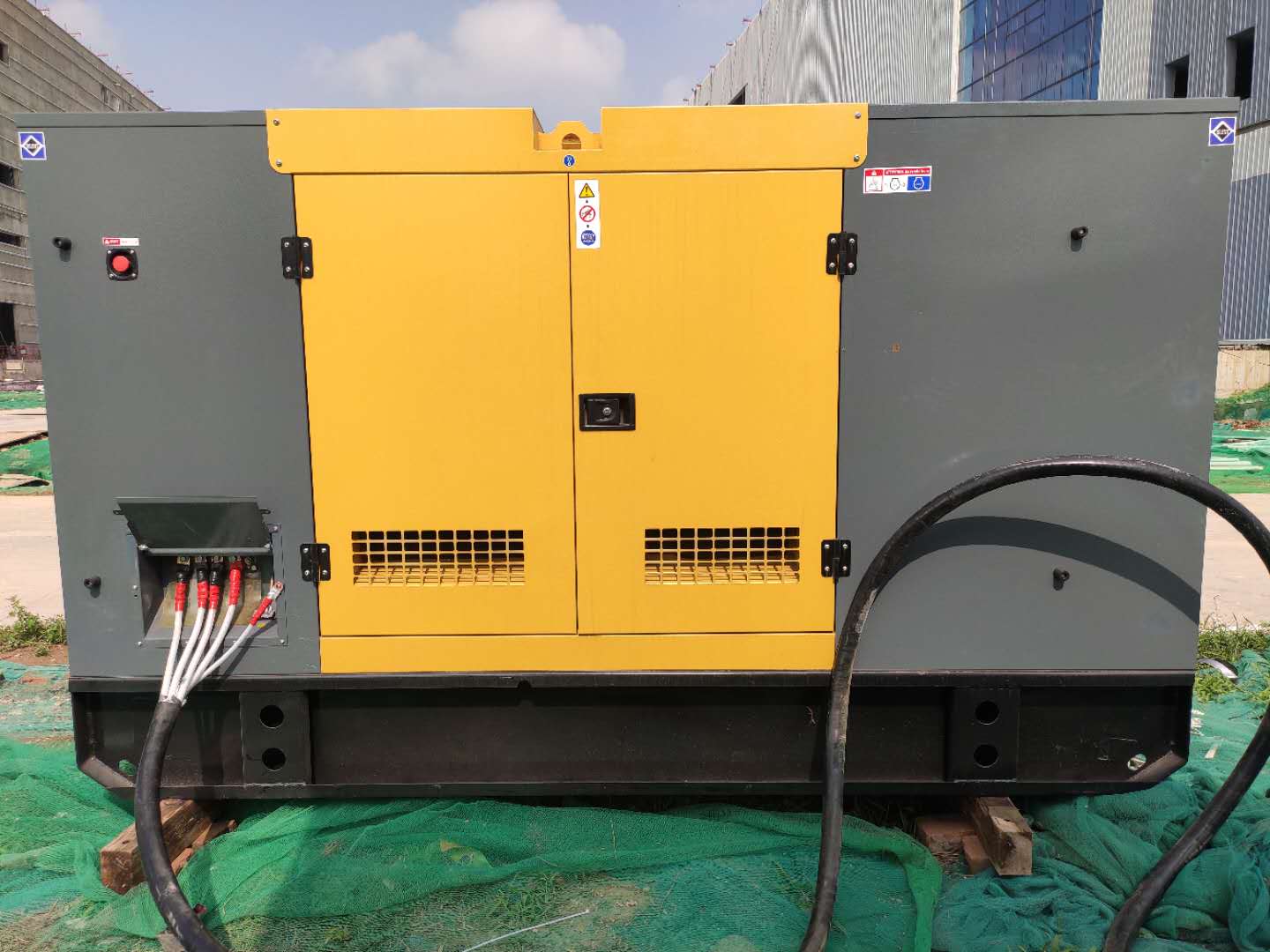 靜音發(fā)電機(jī)